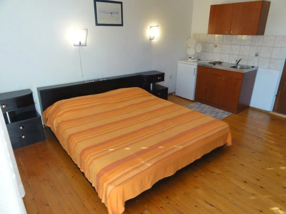 Apartments Maja - Medulin 0*,  Croatia